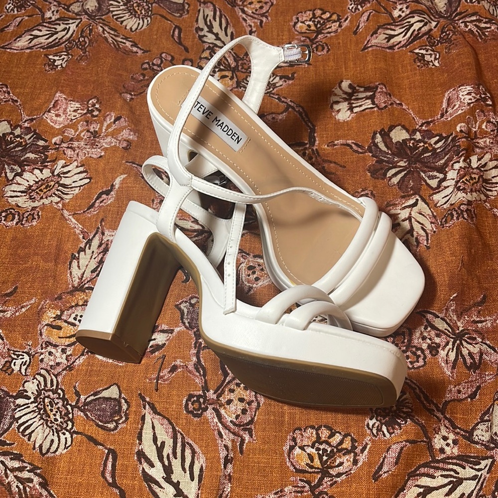Steven Madden Bone White Leather Heel
